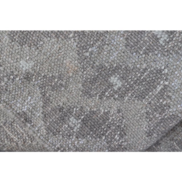 Gray Geometric Scandinavian Flat-Weave Rug in Gray by Keivan Woven Arts 3'2 X 4'10 For Sale - Image 8 of 9