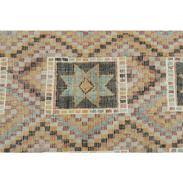 Peach Mid 20th Century Denizli Natural Colored Kilim Rug For Sale - Image 8 of 13