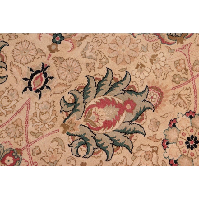 Elegant Floral 1990's Pak-Persian Beige/Black Wool Rug - 8'0'' X 11'1'' For Sale In New York - Image 6 of 9