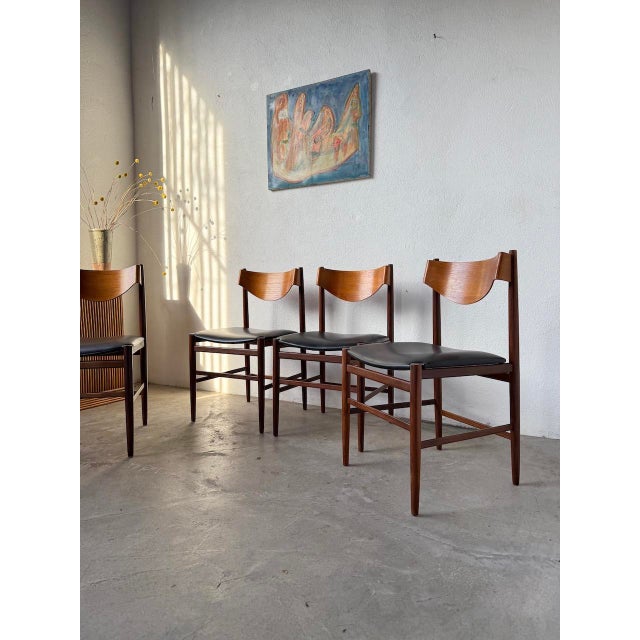 Italian Chairs by Gianfranco Frattini, 1960s, Set of 4 For Sale - Image 15 of 18