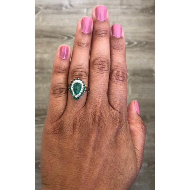 2020s 2.33 Carat Pear Cut Emerald Diamond 18 Karat White Gold Engagement Ring, Size 7 For Sale - Image 5 of 5
