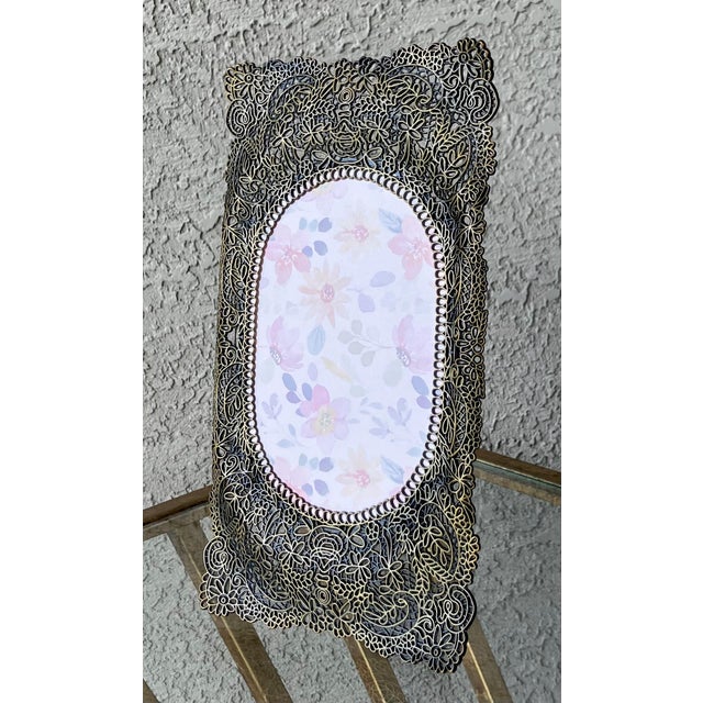 Late 20th-Century Art Nouveau-Inspired Bronze-Tone Filigree Easel Back Picture Frame For Sale - Image 4 of 18