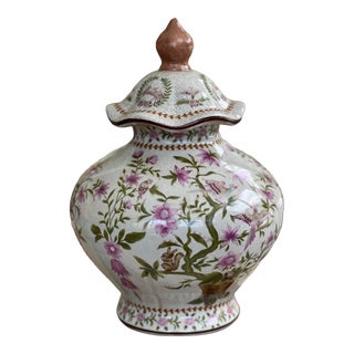 Late 19th Century Chinese Ceramic Ginger Jar For Sale