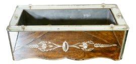Example of Mirrored Glass Outdoor