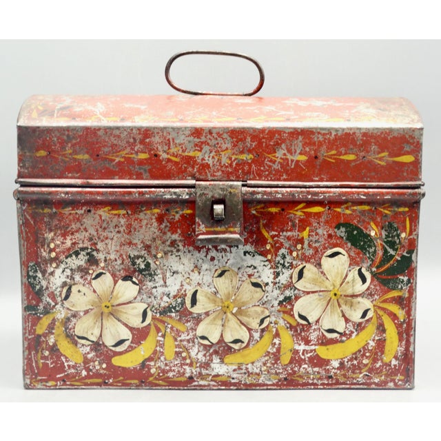 19th-Century American Hand Painted Tole Box For Sale - Image 4 of 15