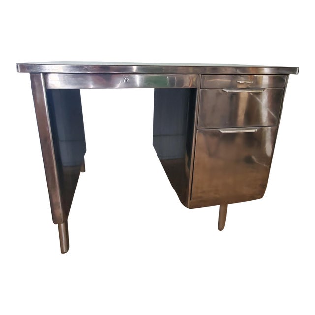 1960s Refurbished Polished Steel Tanker Desk/ General Fireproofing Co For Sale