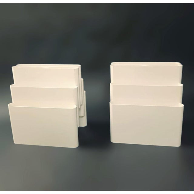 1970s Italian White Magazine Rack by Kartell For Sale - Image 9 of 9
