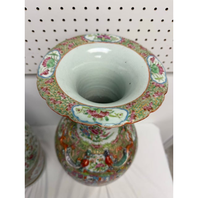 Large 1860 Qing Dynasty Rose Medallion Vases, a Pair For Sale - Image 9 of 12