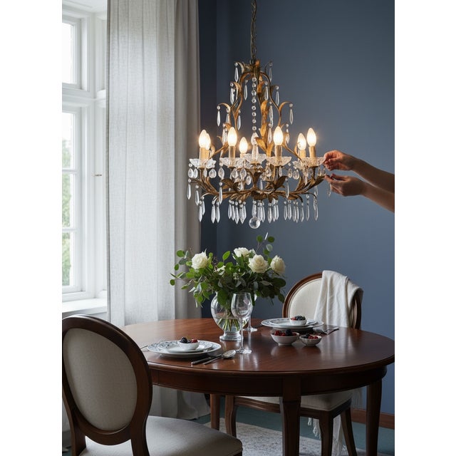 Italian Florentine Tole Chandelier, Italy, 1950s An Italian Florentine chandelier dating from the 1950s, featuring an...