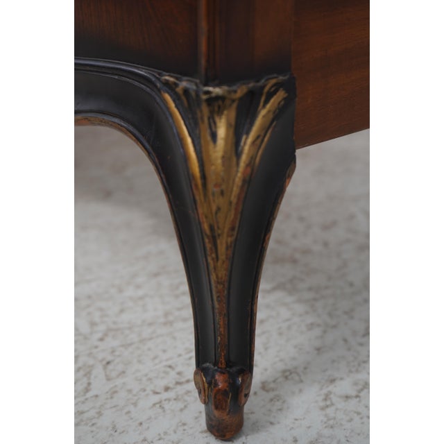 1930s Pair of French Style Marquetry Inlaid Satinwood Twin Beds For Sale - Image 5 of 16