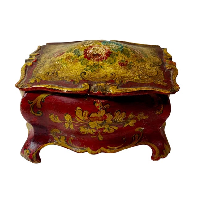 Early 20th Century Footed Venetian Box For Sale - Image 4 of 9