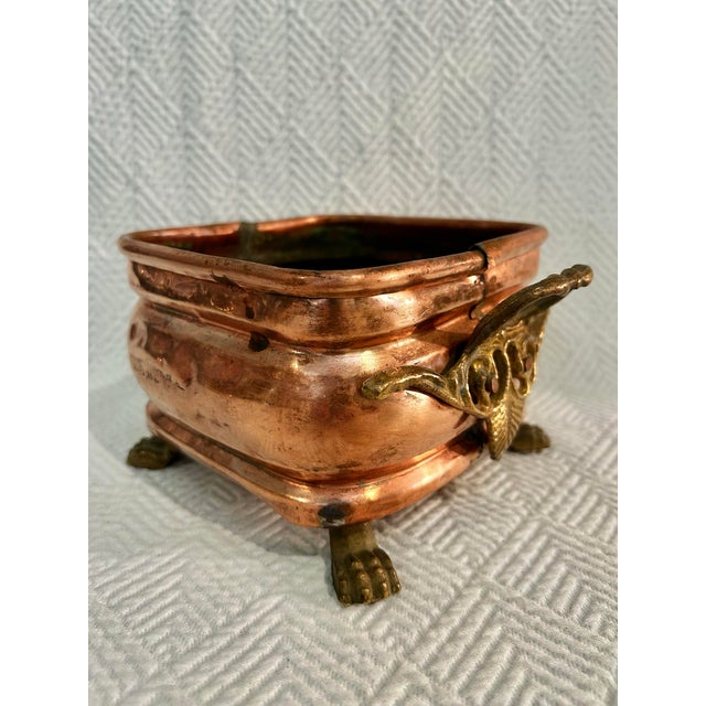 1900’s Art Nouveau Handcrafted Copper and Brass Jardinière Cachepot With Brass Paw Feet For Sale - Image 4 of 9