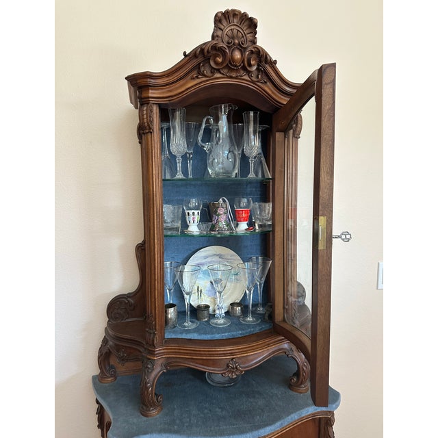 Exquisite Antique Louis XV Rococo Revival China Cabinet / Vitrine For Sale In Orlando - Image 6 of 10
