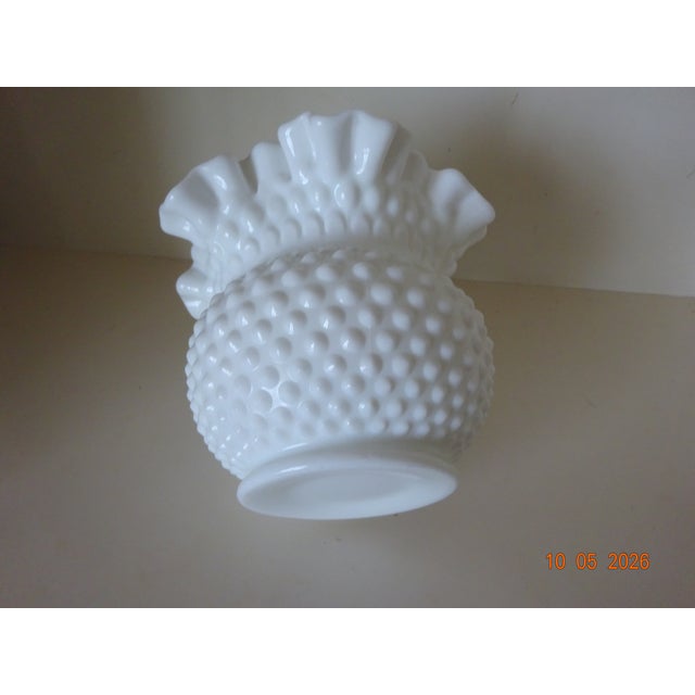 American Vintage White Hobnail Milk Glass Ruffled Edge Decorative Bowl For Sale - Image 3 of 3