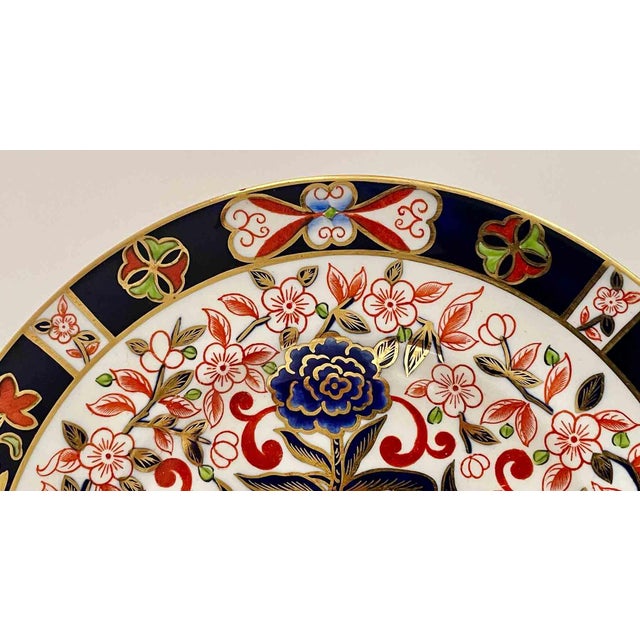 Antique Imari Plates • Set of Five Dinner Plates For Sale - Image 10 of 12