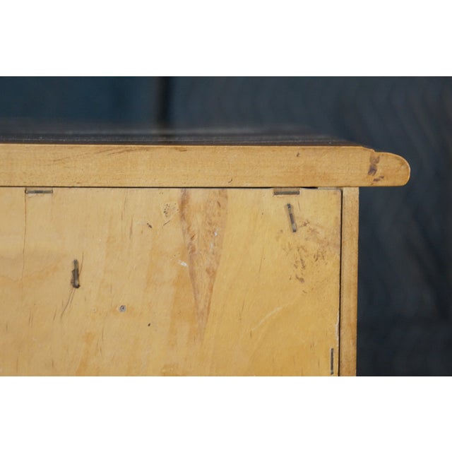 Late 20th Century Sumter Cabinet Early American Hard Rock Maple Bedside Cabinet Chest Nightstand For Sale - Image 16 of 18