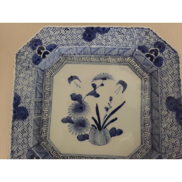 Japanese Antique Japanese Blue and White Octagonal Plate With Floral Design For Sale - Image 3 of 18