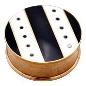Pill Box in 18k Gold For Sale