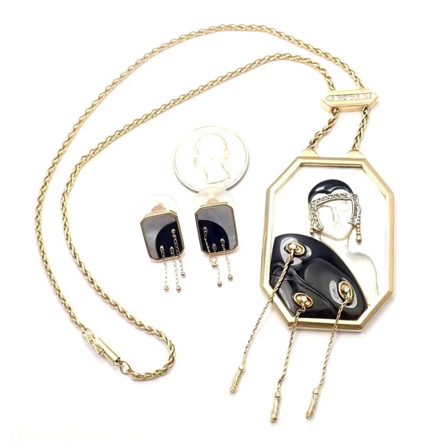 Black 1970s Erté Folies Diamond Onyx Mother of Pearl Yellow Gold Necklace and Earrings Set, 3 Pieces For Sale - Image 8 of 10