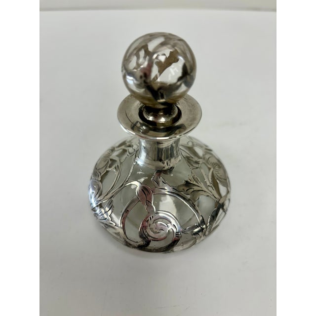 Late 20th Century Victorian Perfume Bottles With Sterling Silver Overlays - a Pair For Sale In Raleigh - Image 6 of 11