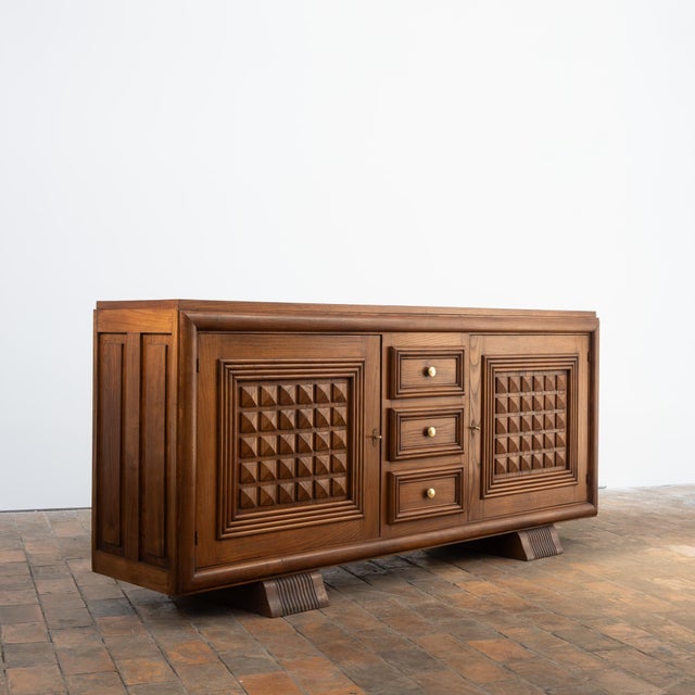 Oak Sideboard in the style of Charles Dudouyt, France, 1950s, in Flawless conditions. Designed 1950 to 1959