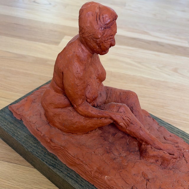 Terracotta-Style Figural Sculpture Mid-Century Modern Style Abstract Seated Female Figure – Terracotta on Wood Base For Sale - Image 12 of 12