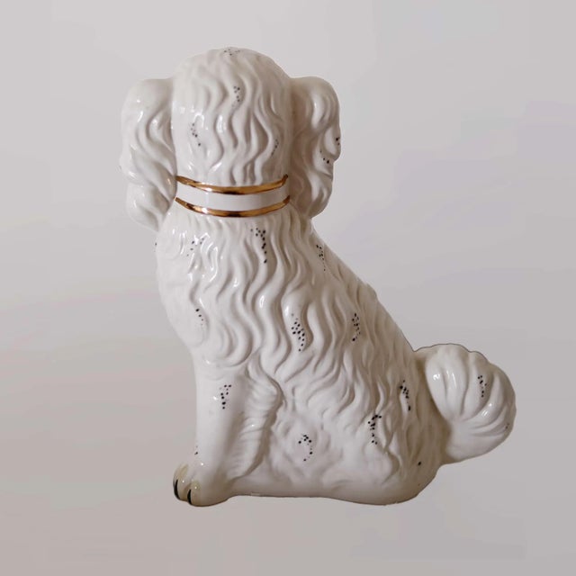 1950s Staffordshire Mantel Spaniels - A Pair For Sale - Image 5 of 7