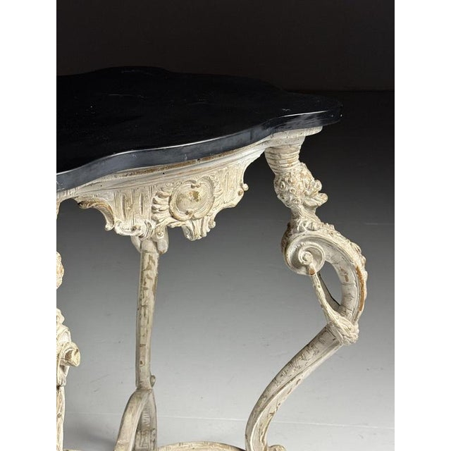 French Side Table in Hand-Carved Wood with Marble Top For Sale - Image 17 of 18