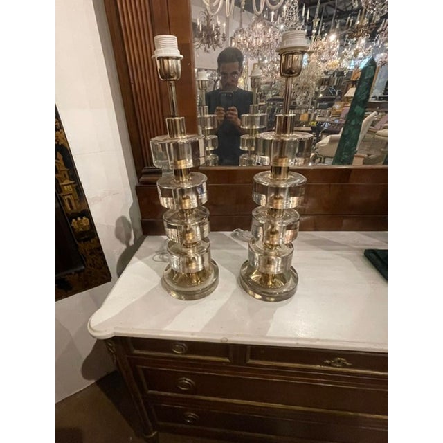 Transparent Pair of Murano Clear Glass and Brass Disc Lamps For Sale - Image 8 of 10