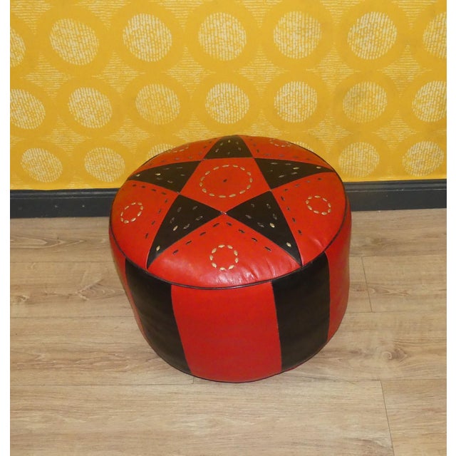 1970s Vintage Pouf in Leather, 1970s For Sale - Image 5 of 7