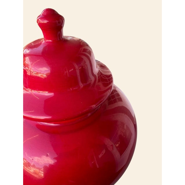 Hollywood Regency Red Ceramic Ginger Jar • Vintage Hollywood Regency Accent • 14" Tall For Sale - Image 3 of 7
