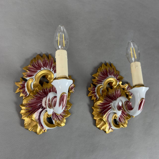 20th Century Wall Lamps in Limoges Porcelain and Gold, France, Set of 2 For Sale - Image 4 of 12