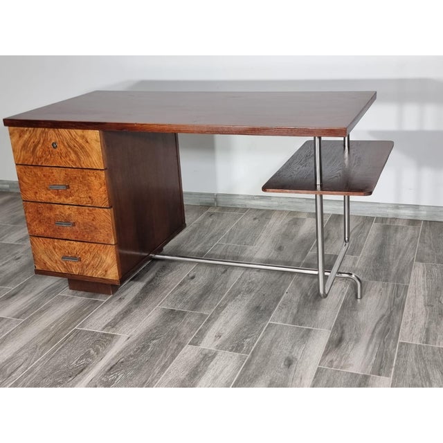 H-180 Desk by Jindrich Halabala, in Very Good conditions. Designed 1920 to 1949