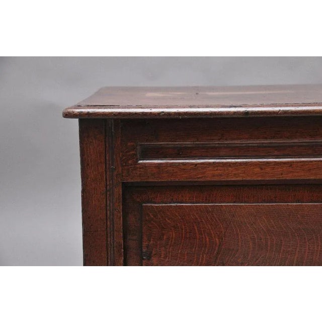 18th Century oak mule chest, the rectangular top opens on the original steel hinges to reveal a large compartment space...