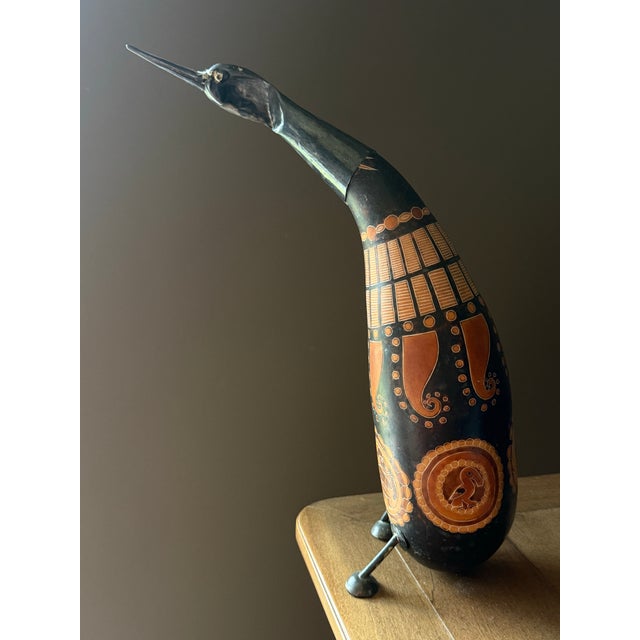 Vintage Peruvian Hand-Carved & Fire-Etched Gourd Bird Sculptures - Pair "Mate Burilado" Hand-Carved Gourd Birds For Sale - Image 12 of 12