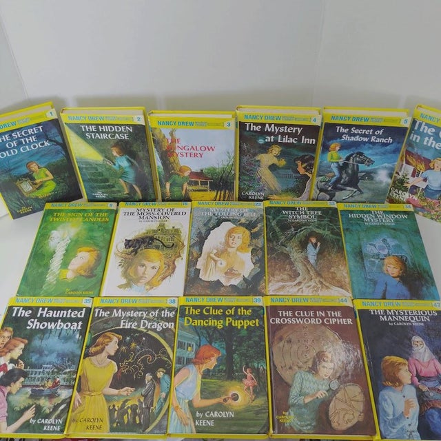 Vintage Nancy Drew Mystery Stories by Carolyn Keene 1967 - 1996, Set of 16 Books For Sale In Houston - Image 6 of 6