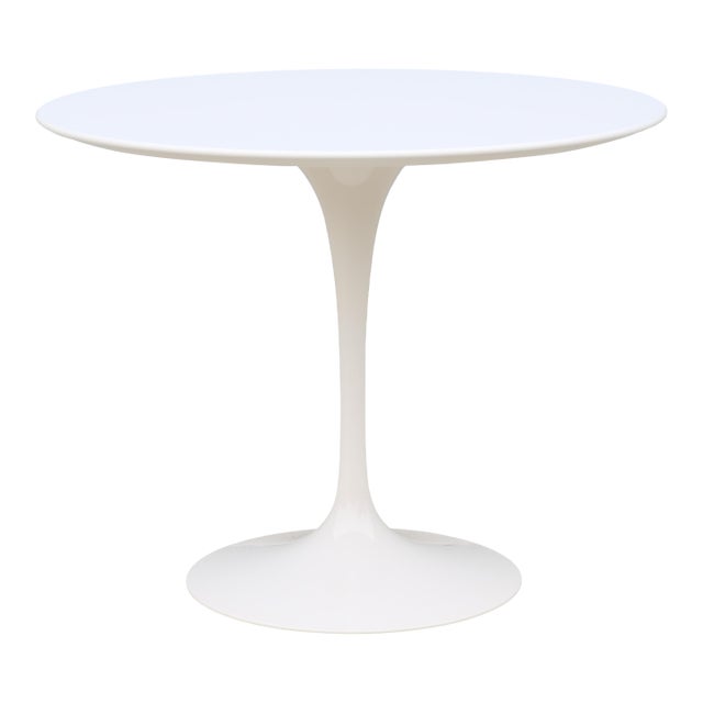 Mid-Century Modern Eero Saarinen for Knoll 36" Round White Tulip Dining Table For Sale