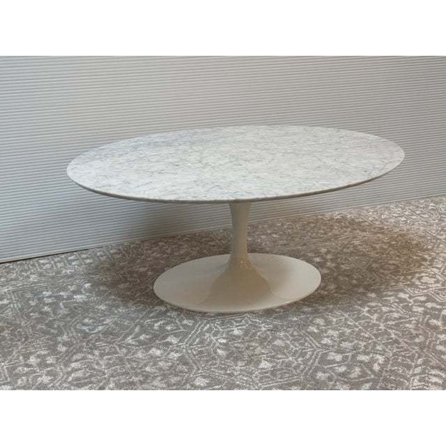 Mid-Century Modern Room & Board Eero Saarinen Style Tulip Coffee Table For Sale - Image 3 of 12