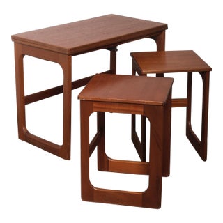 Vintage Teak Triform Nesting Tables by McIntosh Set of 3 For Sale