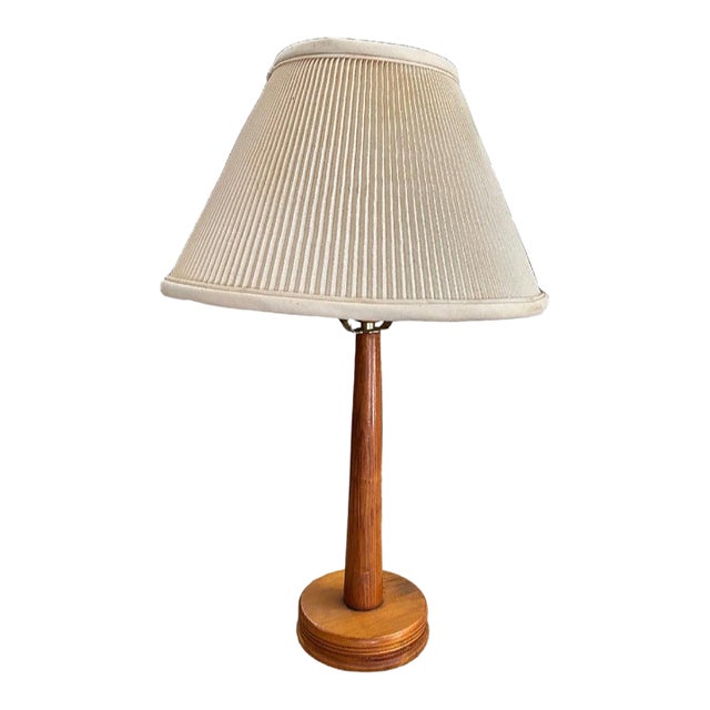 Lightweight Wooden Mid-Century Modern Table Lamp With Shade For Sale