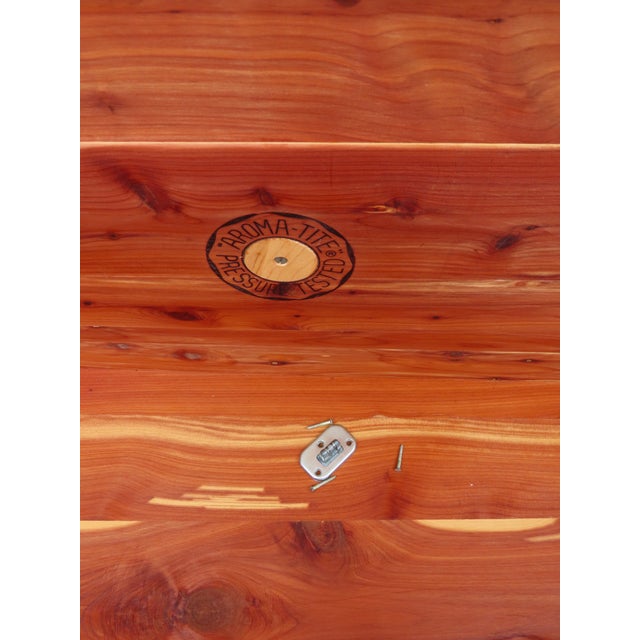 Mid Century Lane Cedar Chest Blanket Trunk Window Bench With a Drawer 6657 For Sale - Image 9 of 18