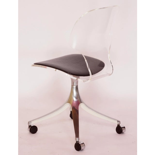 1970s Lucite and Aluminum Based Swivel Office Chair by Hill Manufacturing For Sale - Image 11 of 12