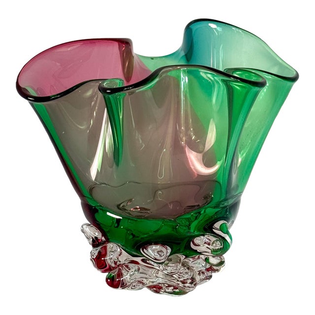 Signed David Van Noppen Ruffled Art Glass Vase in Emerald Green, Cranberry Pink & Blue For Sale