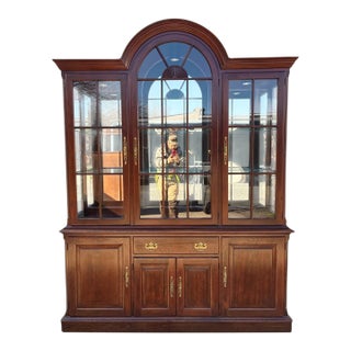 1980s Pennsylvania House Cherry China Cabinet Breakfront Dome Top Display Curio Shelf For Sale