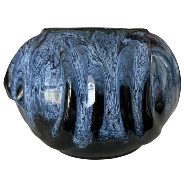 1960s Mid-Century Anna Van Briggle Black and Blue Lava Glaze Art Pottery Vase Colorado Springs 1961 For Sale - Image 5 of 7