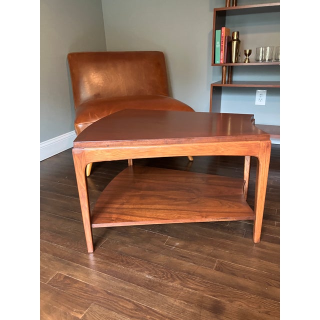 Vintage 1965 Lane Rhythm Wedge table. Restored and in very good condition.
