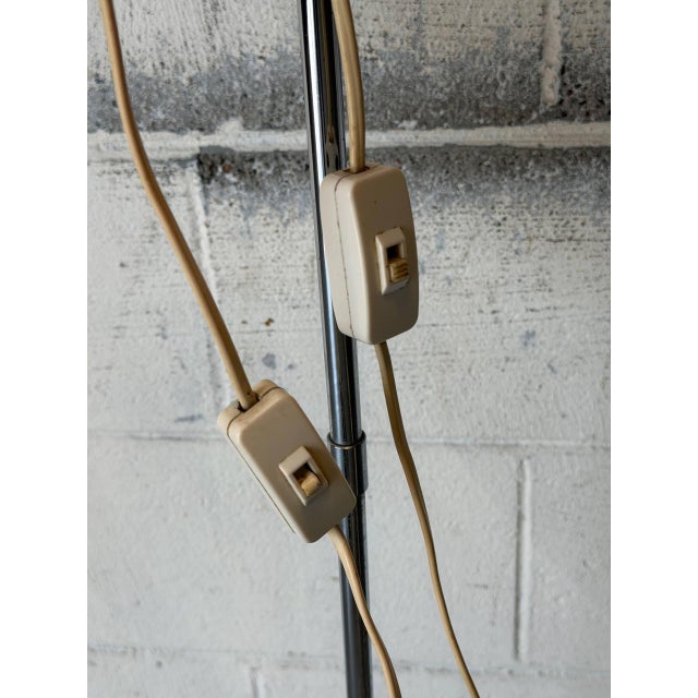 Gray 1950s Mid-Century Modern Metal Floor Lamp With Dual Square Shades For Sale - Image 8 of 10