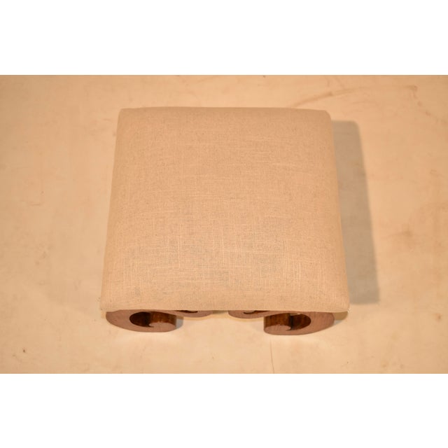 19th Century American Tiger Maple Upholstered Stool For Sale In Greensboro - Image 6 of 7