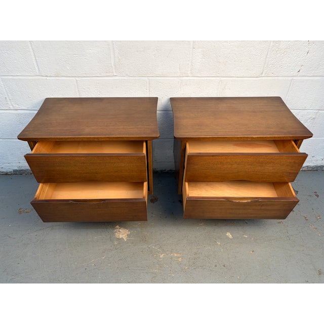Brown Pair of Mid 20th Century Walnut Nightstands For Sale - Image 8 of 16