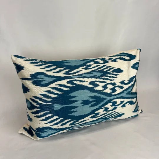 ●Ikats are vibrant fabrics that are hand-dyed and hand-woven. The origins date back to the Turkish people on the Silk Road...